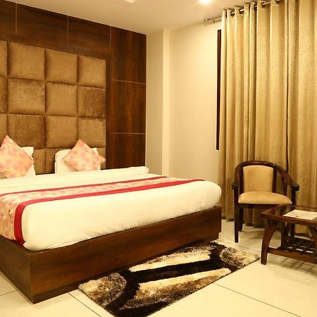 Hotel Kush Ganga - 50 Meter From Har Ki Pauri, Haridwar Ngoại thất bức ảnh