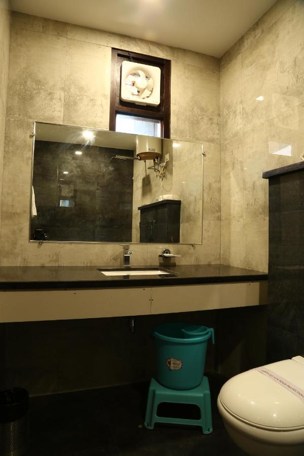 Hotel Kush Ganga - 50 Meter From Har Ki Pauri, Haridwar Ngoại thất bức ảnh