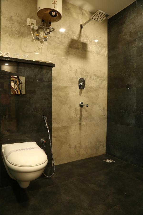 Hotel Kush Ganga - 50 Meter From Har Ki Pauri, Haridwar Ngoại thất bức ảnh