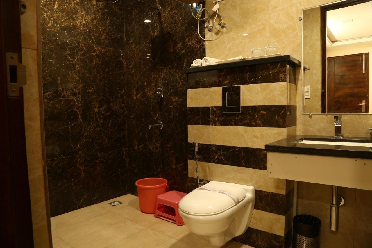 Hotel Kush Ganga - 50 Meter From Har Ki Pauri, Haridwar Ngoại thất bức ảnh